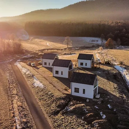 Wataha Pod Basztami - Alfa - Caloroczne Holiday home Radkow