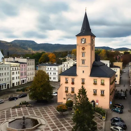 Wataha Pod Basztami - Alfa - Caloroczne Hébergement de vacances